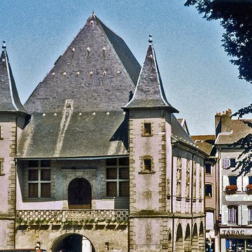 Halles