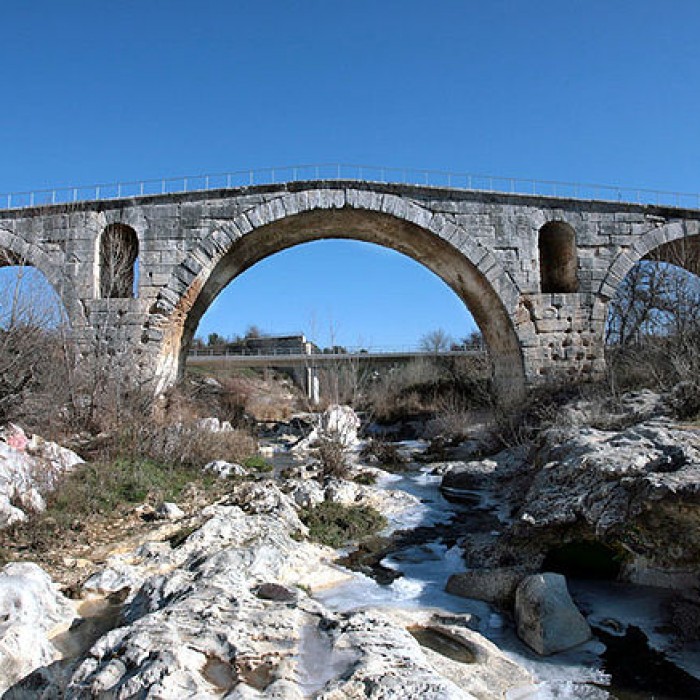Photo de Pont Julien de Bonnieux