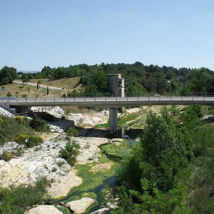 Photo de Pont Julien de Bonnieux