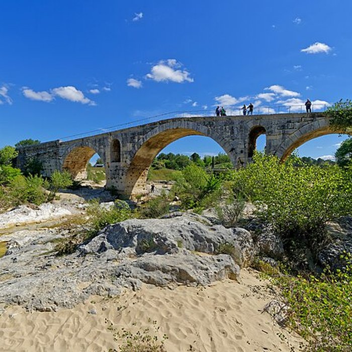Photo de Pont Julien de Bonnieux
