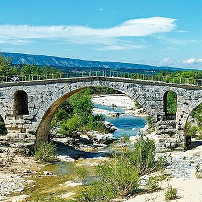 Photo de Pont Julien de Bonnieux