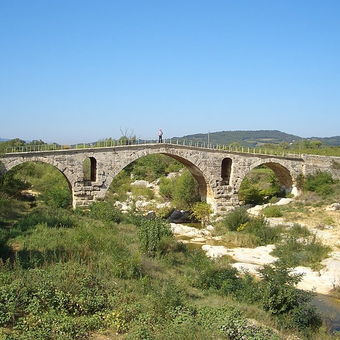 Photo de Pont Julien de Bonnieux
