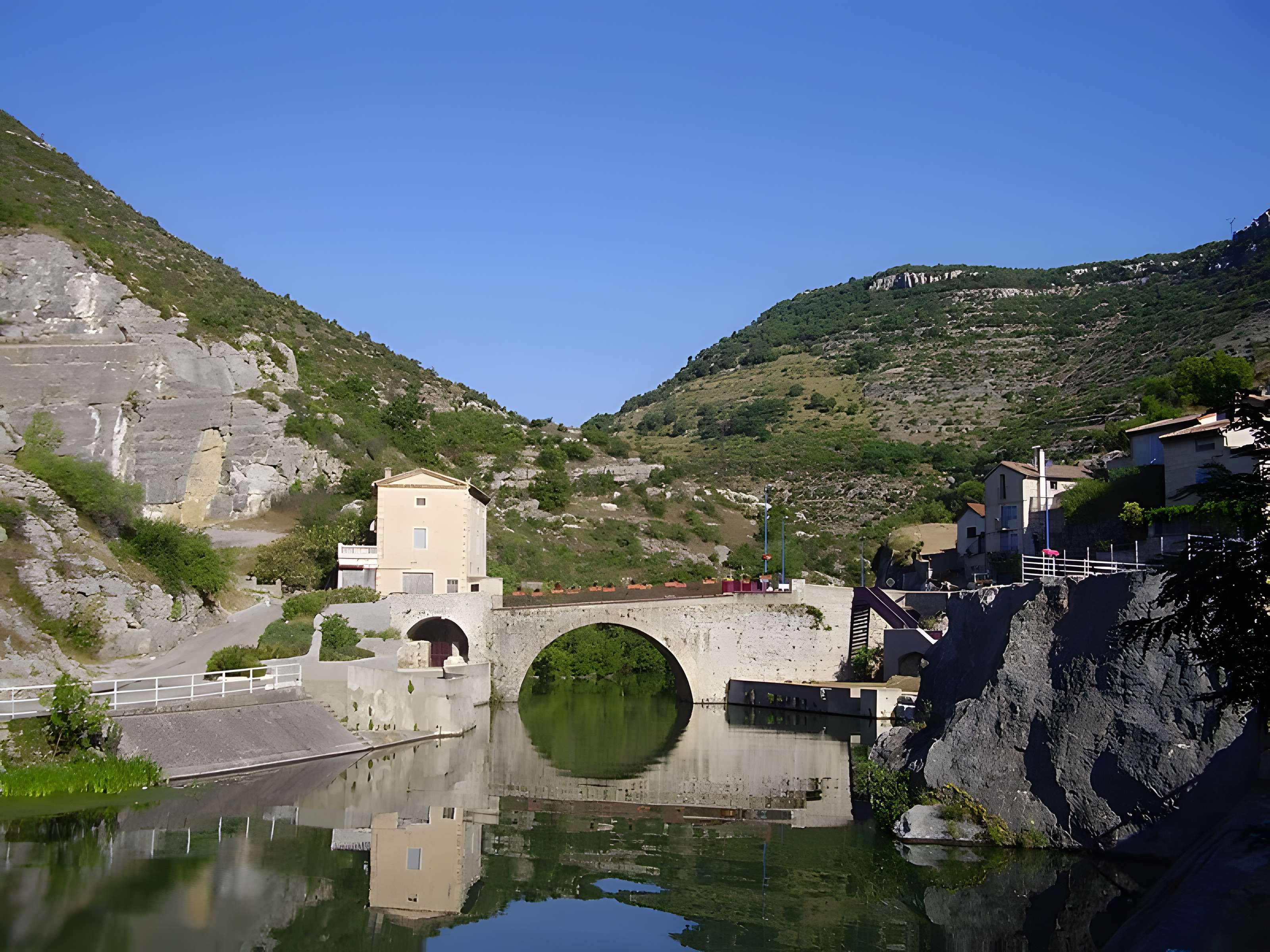 Pont romain du Pouzin