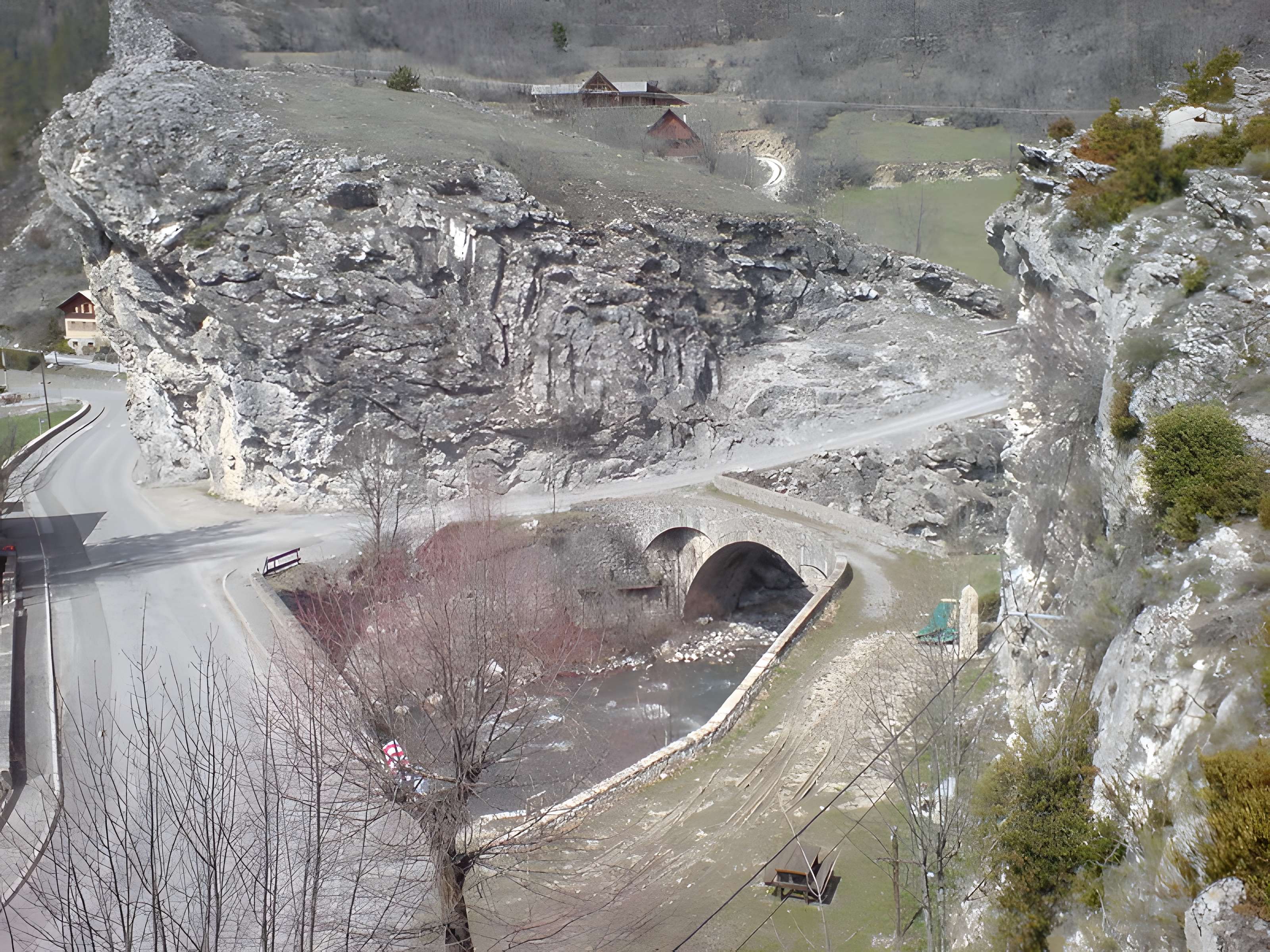Pont Saint-Roch de Colmars