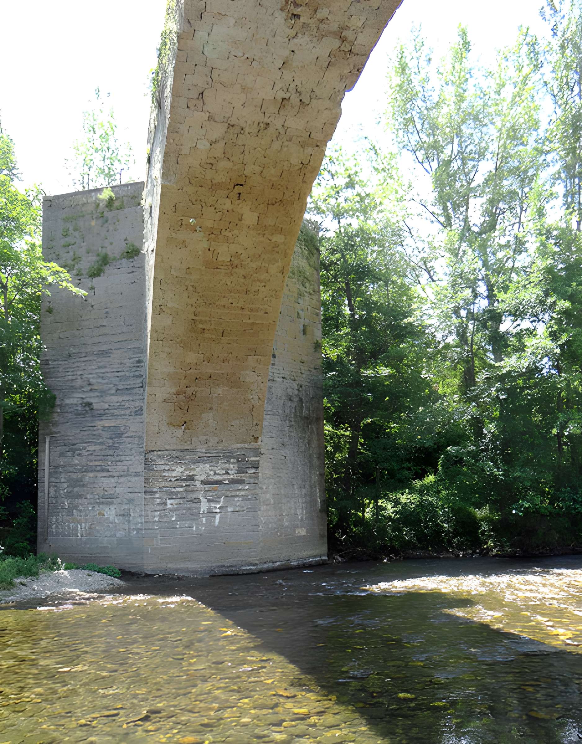 Pont sur la Dourbie de Nant