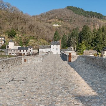 Pont sur la Truyère dEntraygues-sur-Truyère