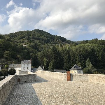 Pont sur la Truyère dEntraygues-sur-Truyère