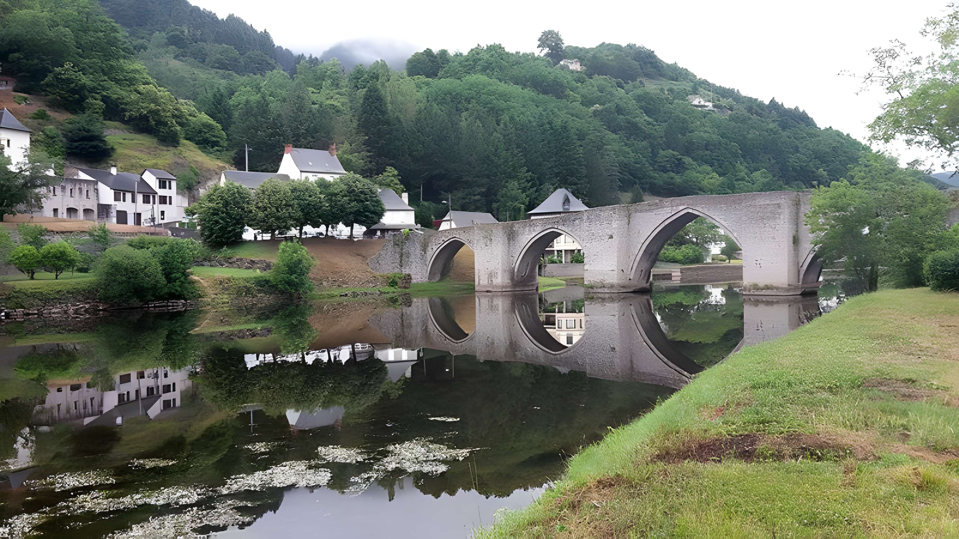 Pont sur la Truyère d'Entraygues-sur-Truyère