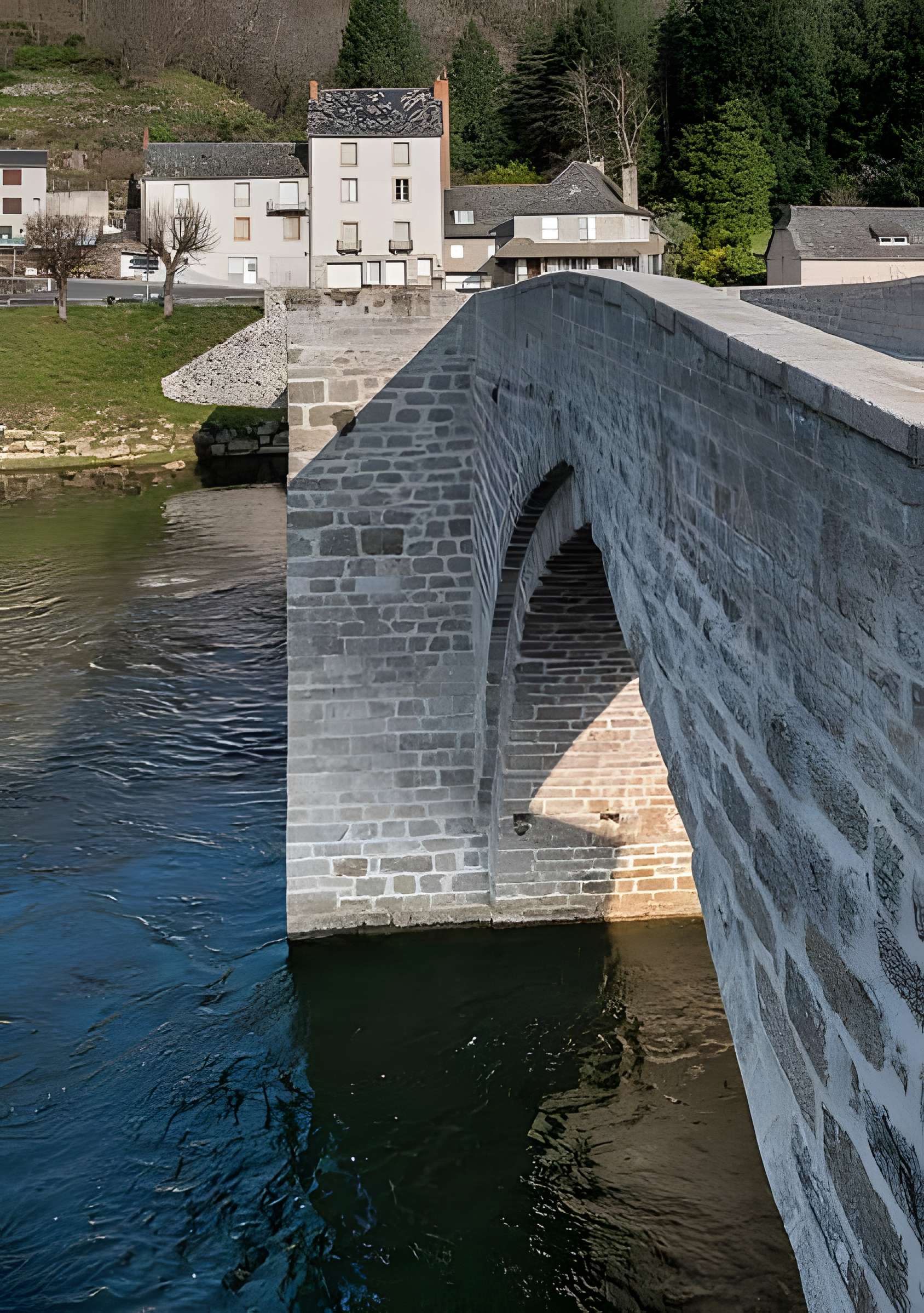 Pont sur la Truyère d'Entraygues-sur-Truyère
