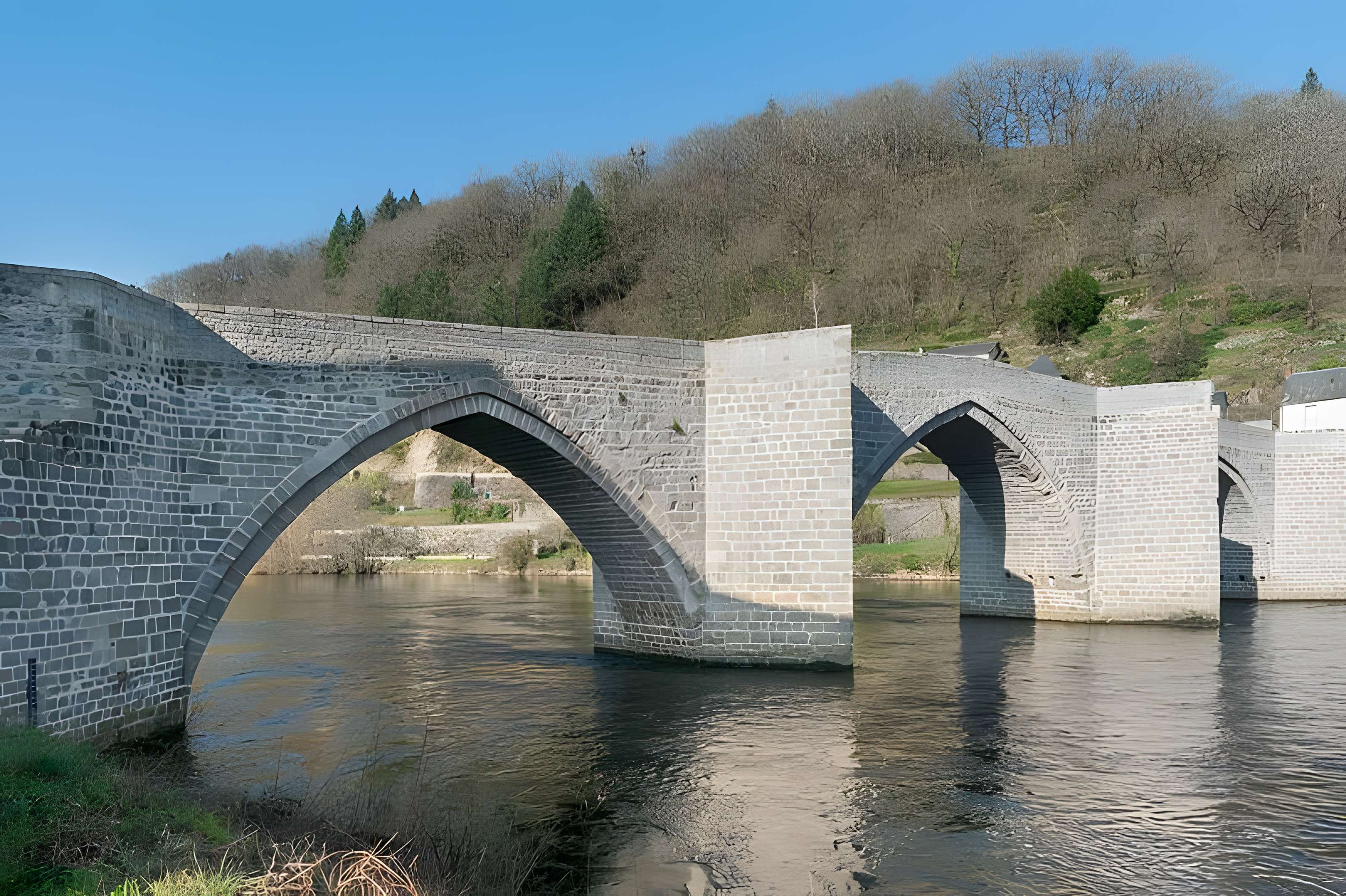 Pont sur la Truyère d'Entraygues-sur-Truyère
