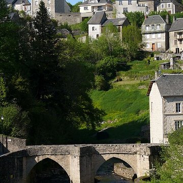 Pont sur la Vézère de Treignac