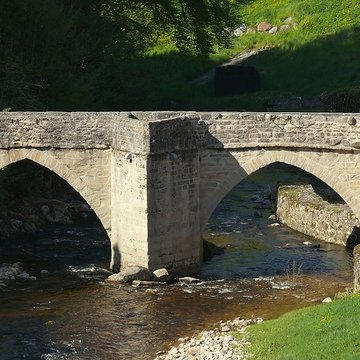 Pont sur la Vézère de Treignac