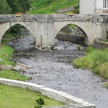 Pont sur la Vézère de Treignac