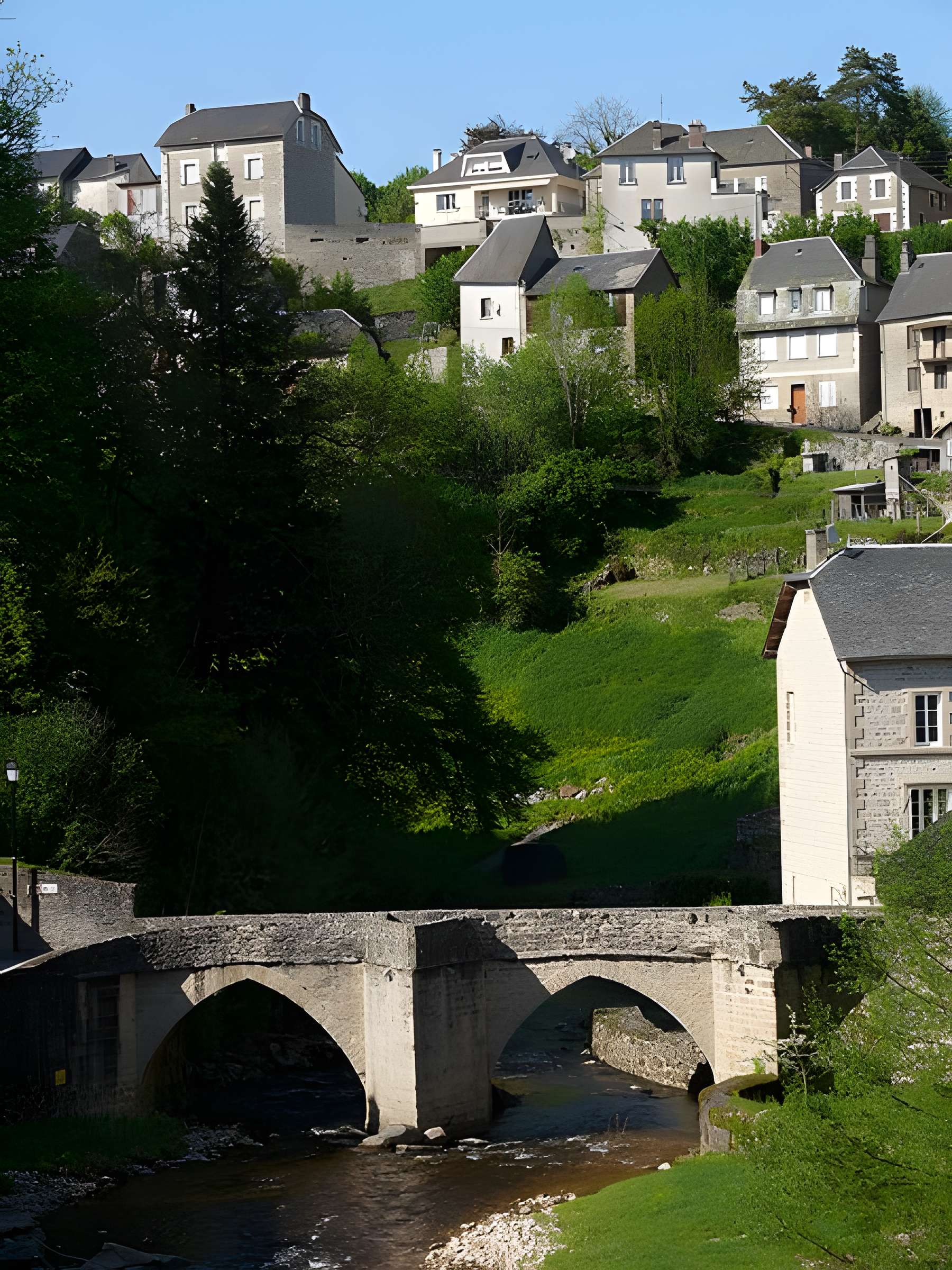 Pont sur la Vézère de Treignac