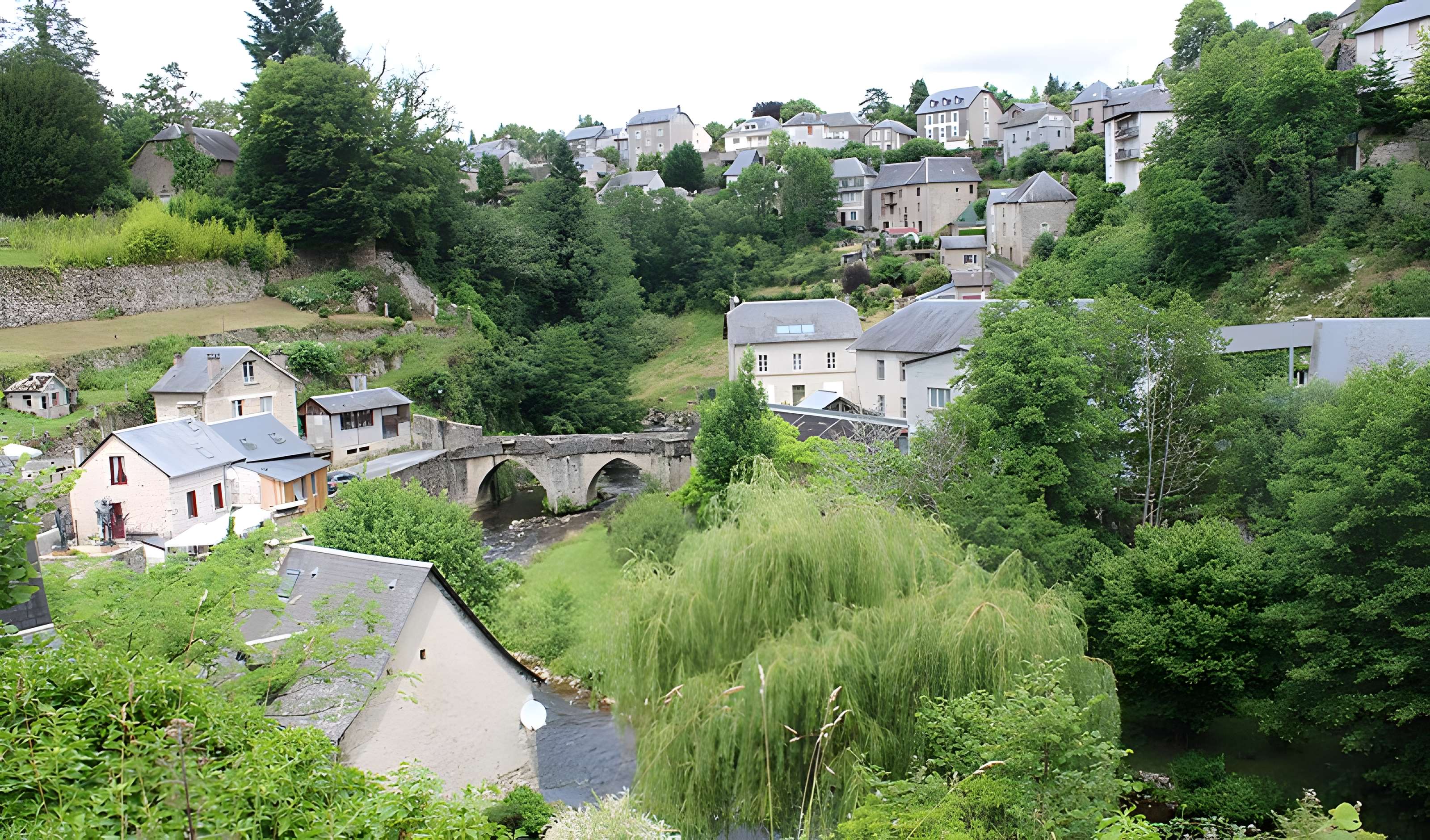 Pont sur la Vézère de Treignac