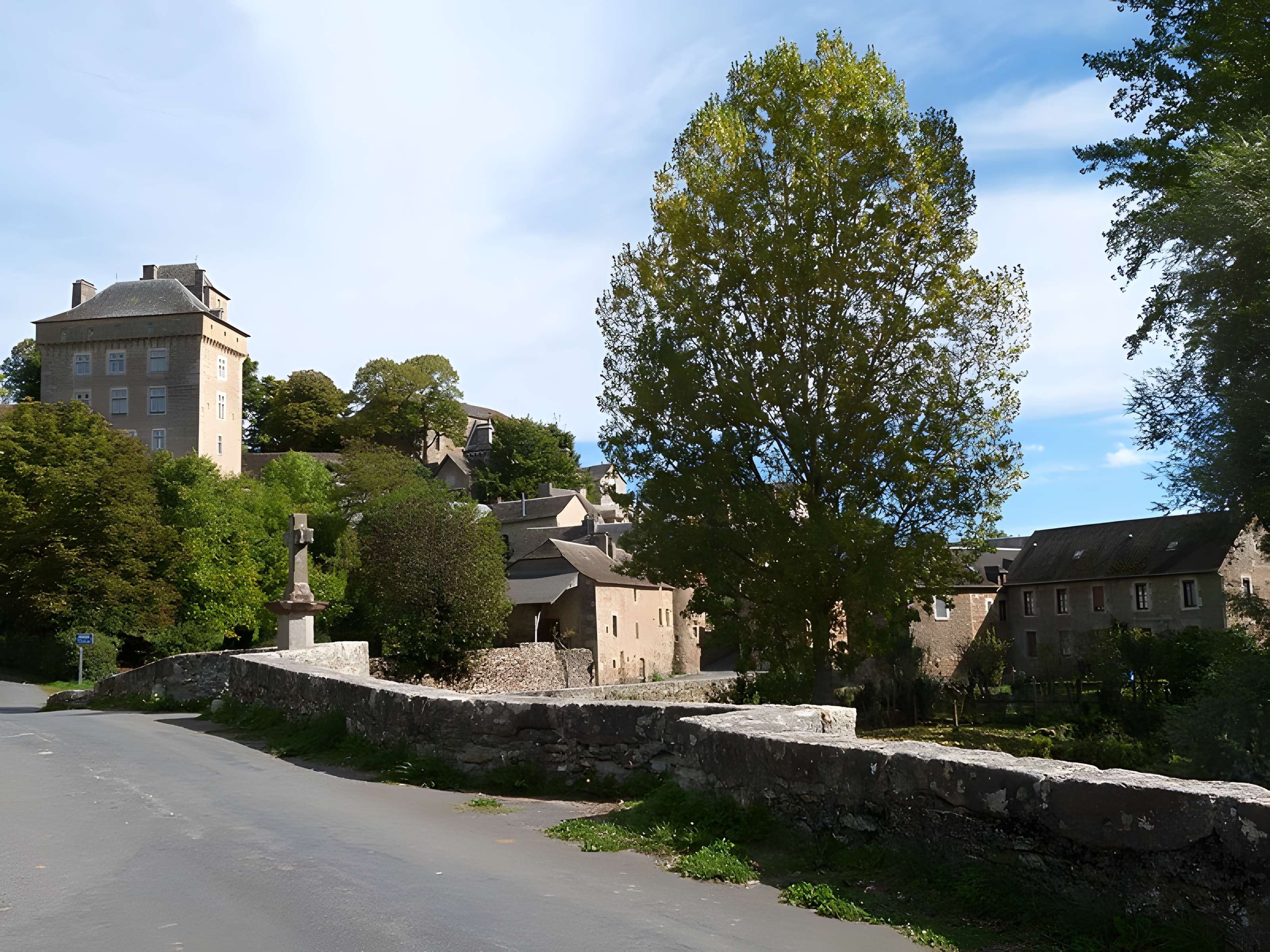 Pont sur l'Aveyron de Montrozier
