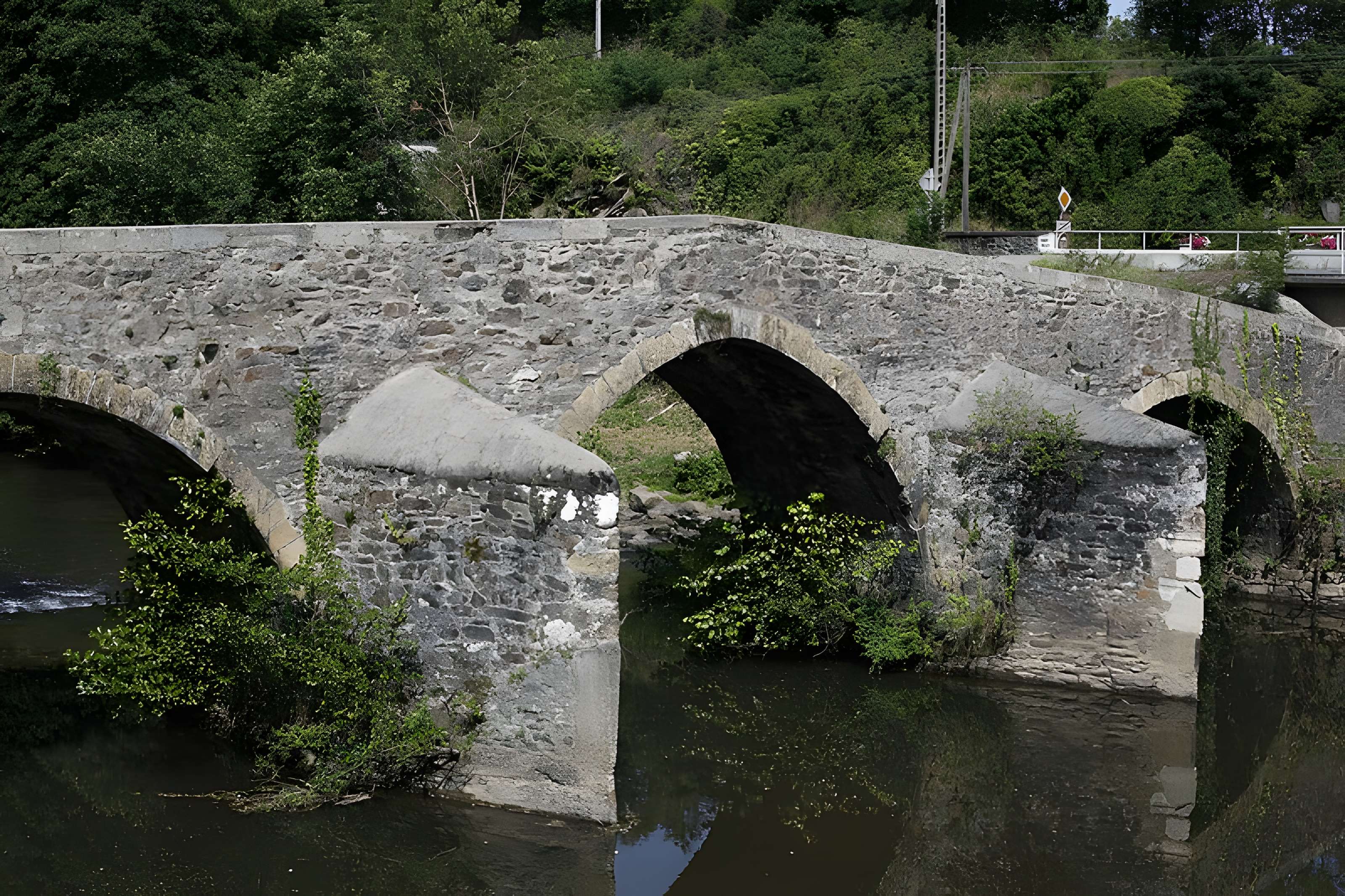 Pont sur le Célé à Bagnac-sur-Célé