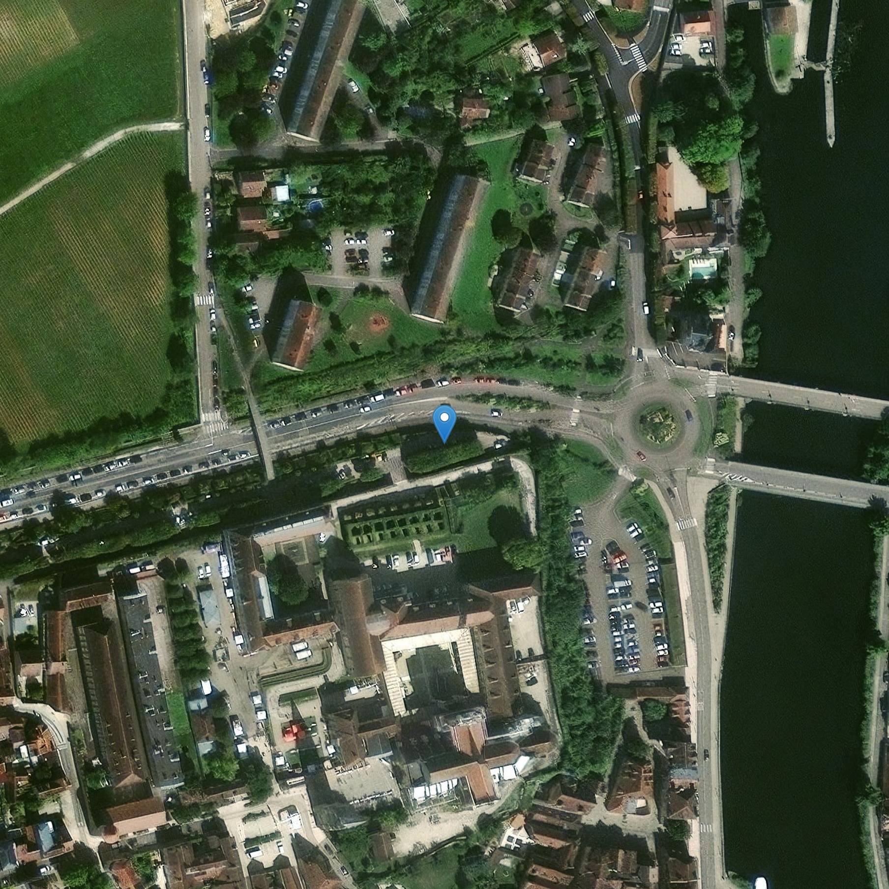 Photo de Denkmal für Surugue