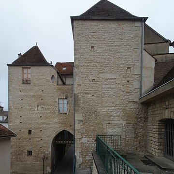 Porte de Ville