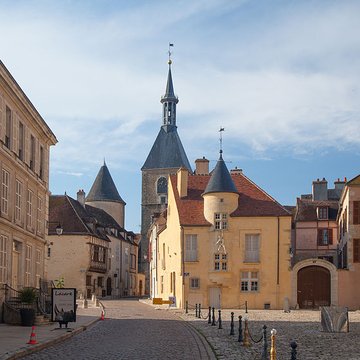 Maison à tourelle