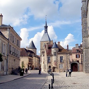Maison à tourelle