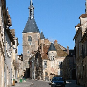 Maison à tourelle