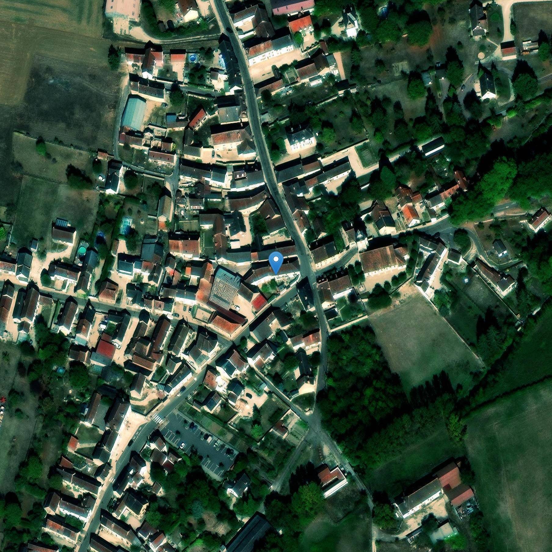 Photo de メインストリートを境界する家