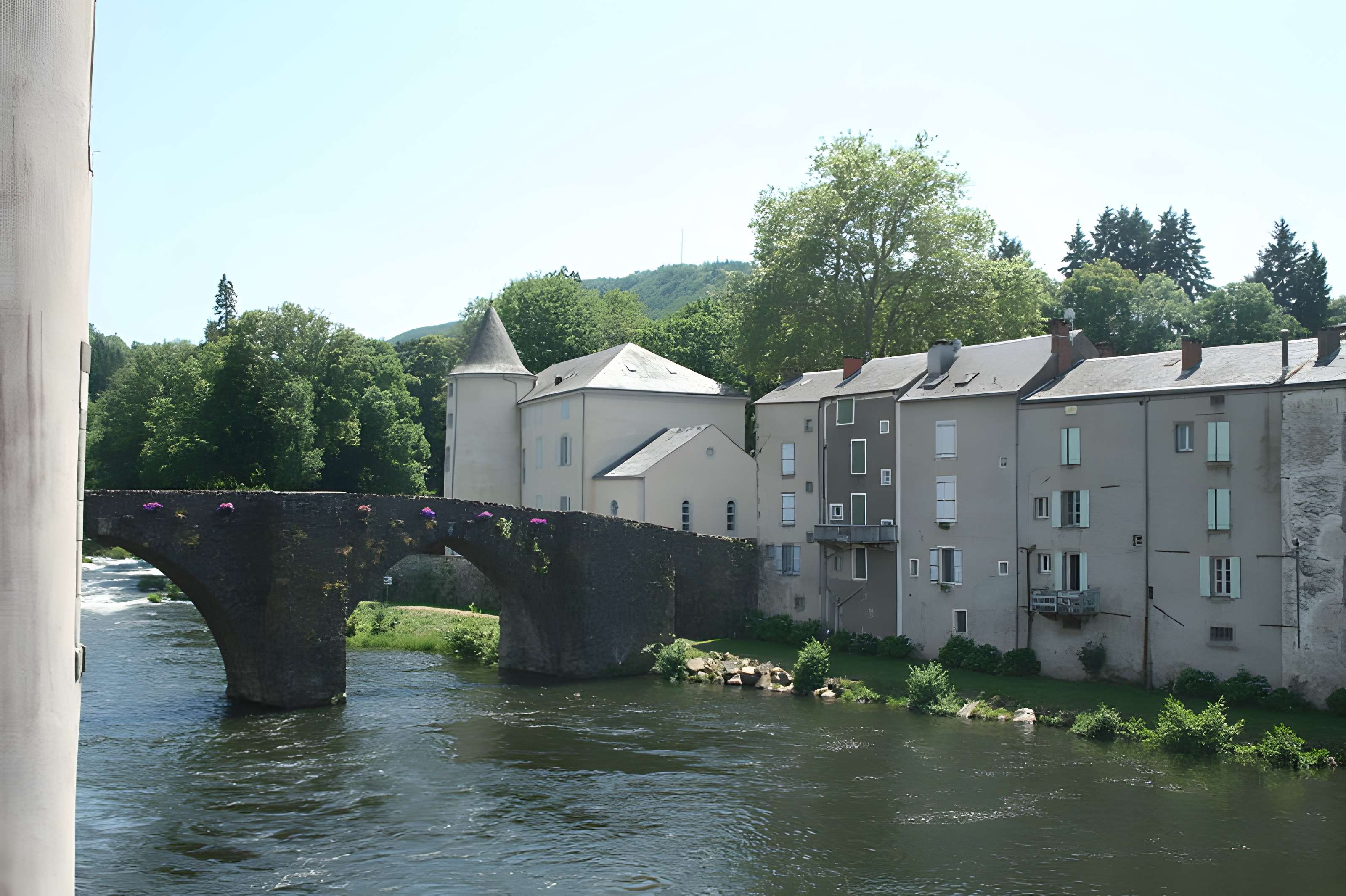 Pont vieux de Brassac
