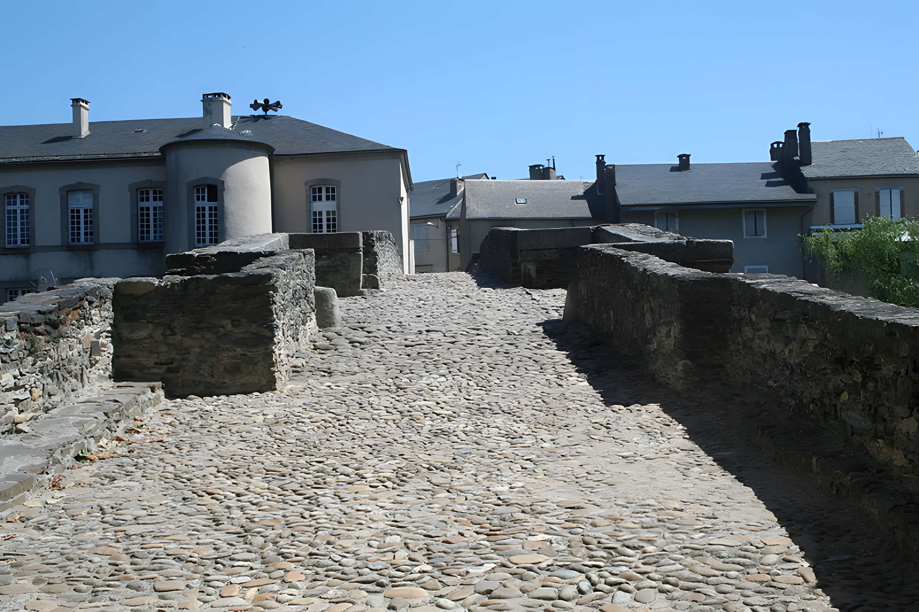 Pont vieux de Brassac