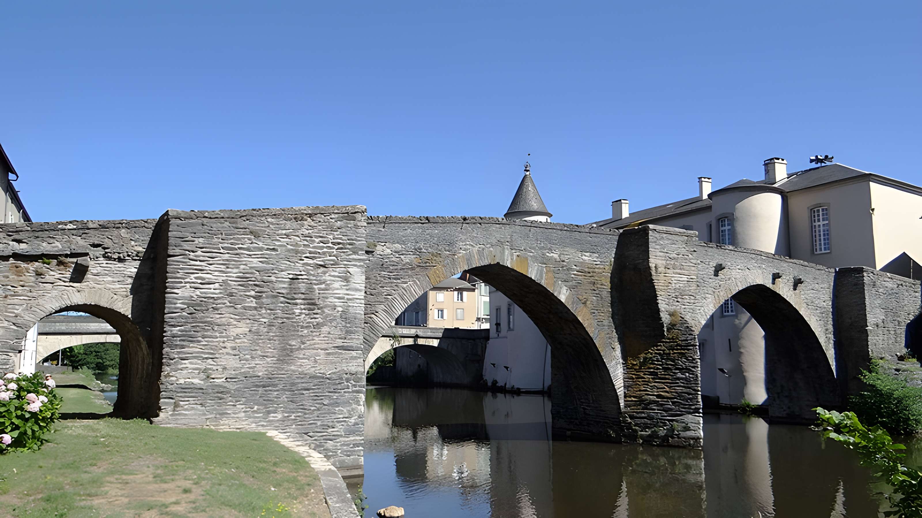 Pont vieux de Brassac