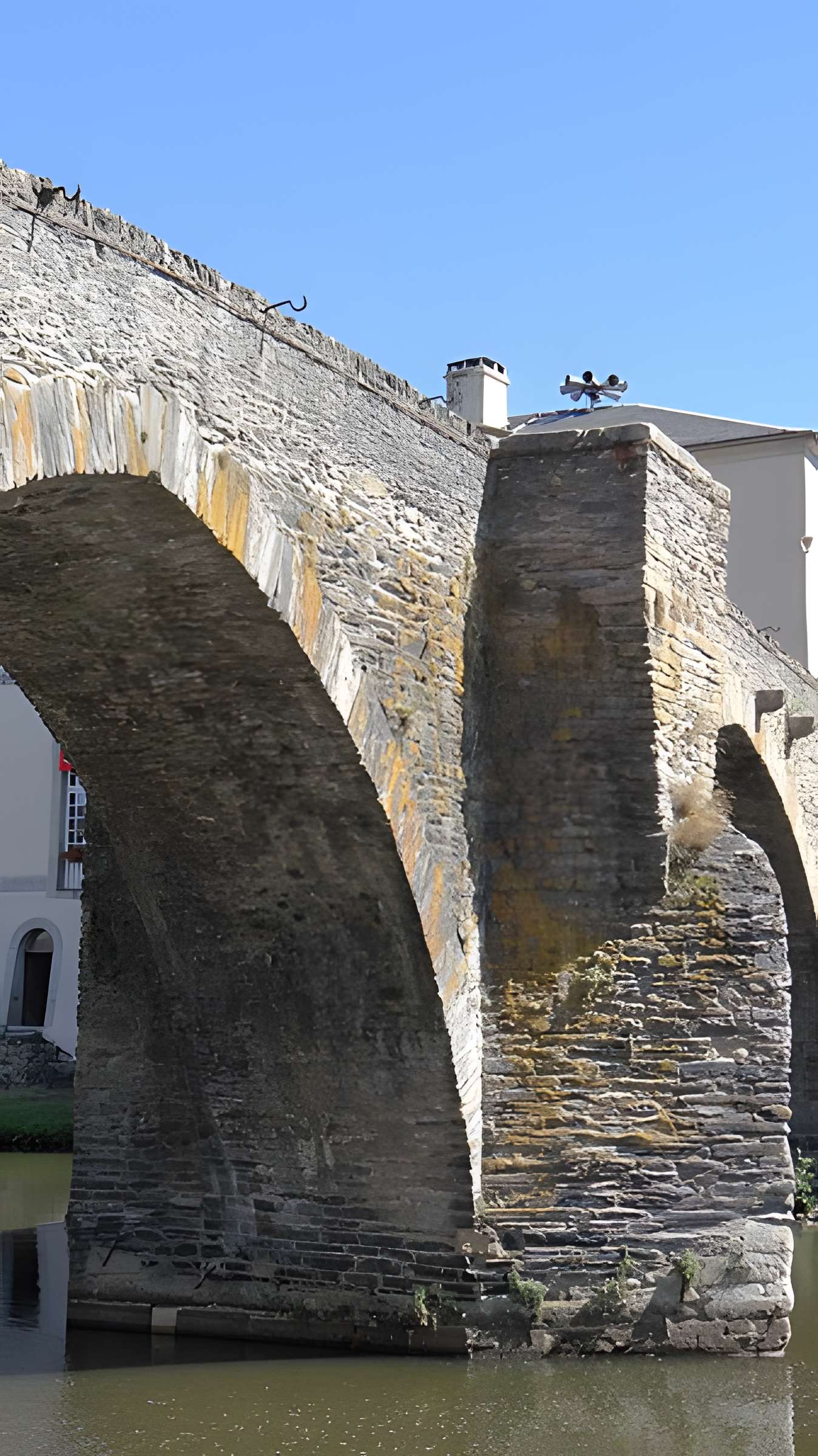 Pont vieux de Brassac