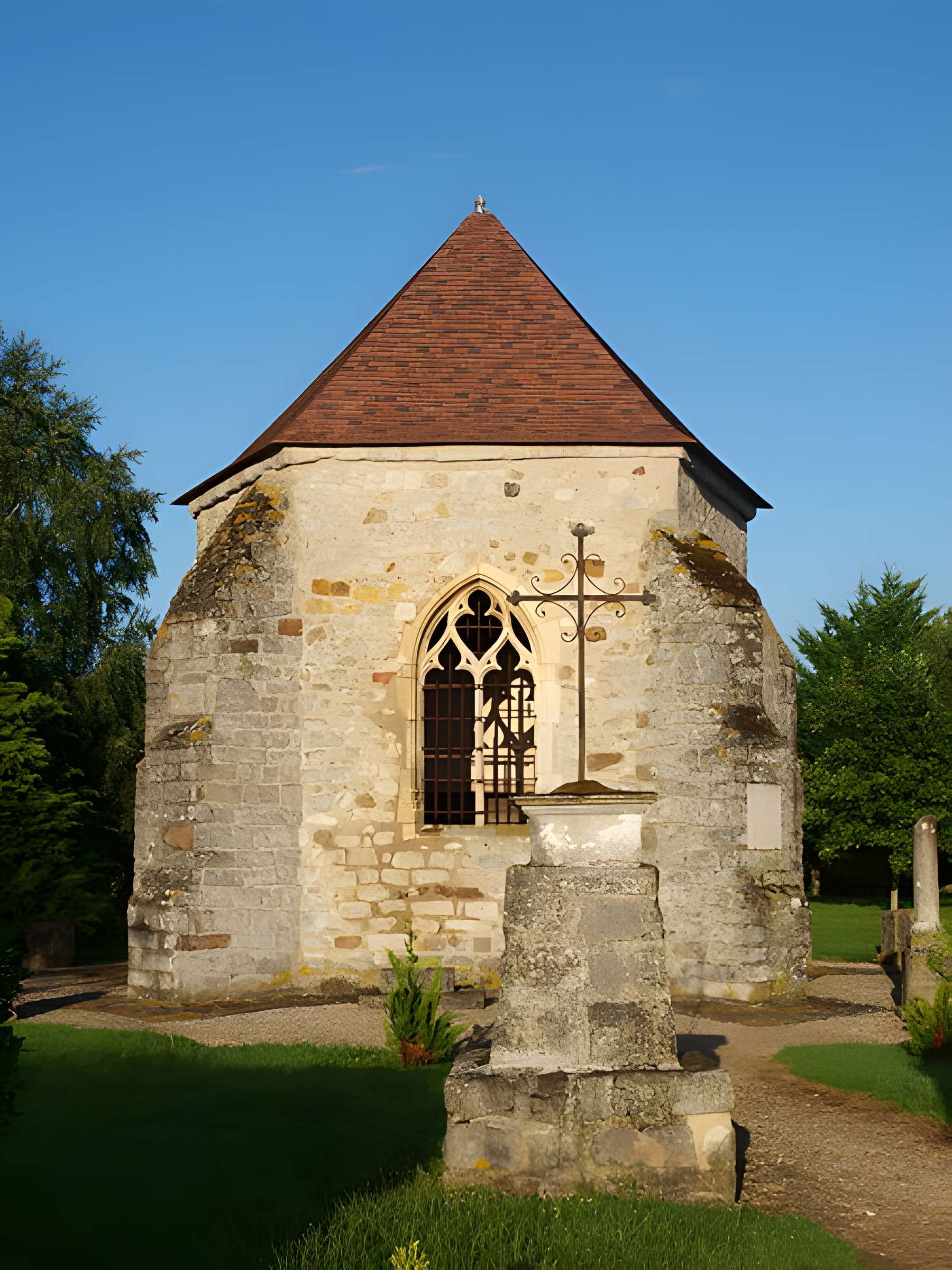 Cimetière désaffecté