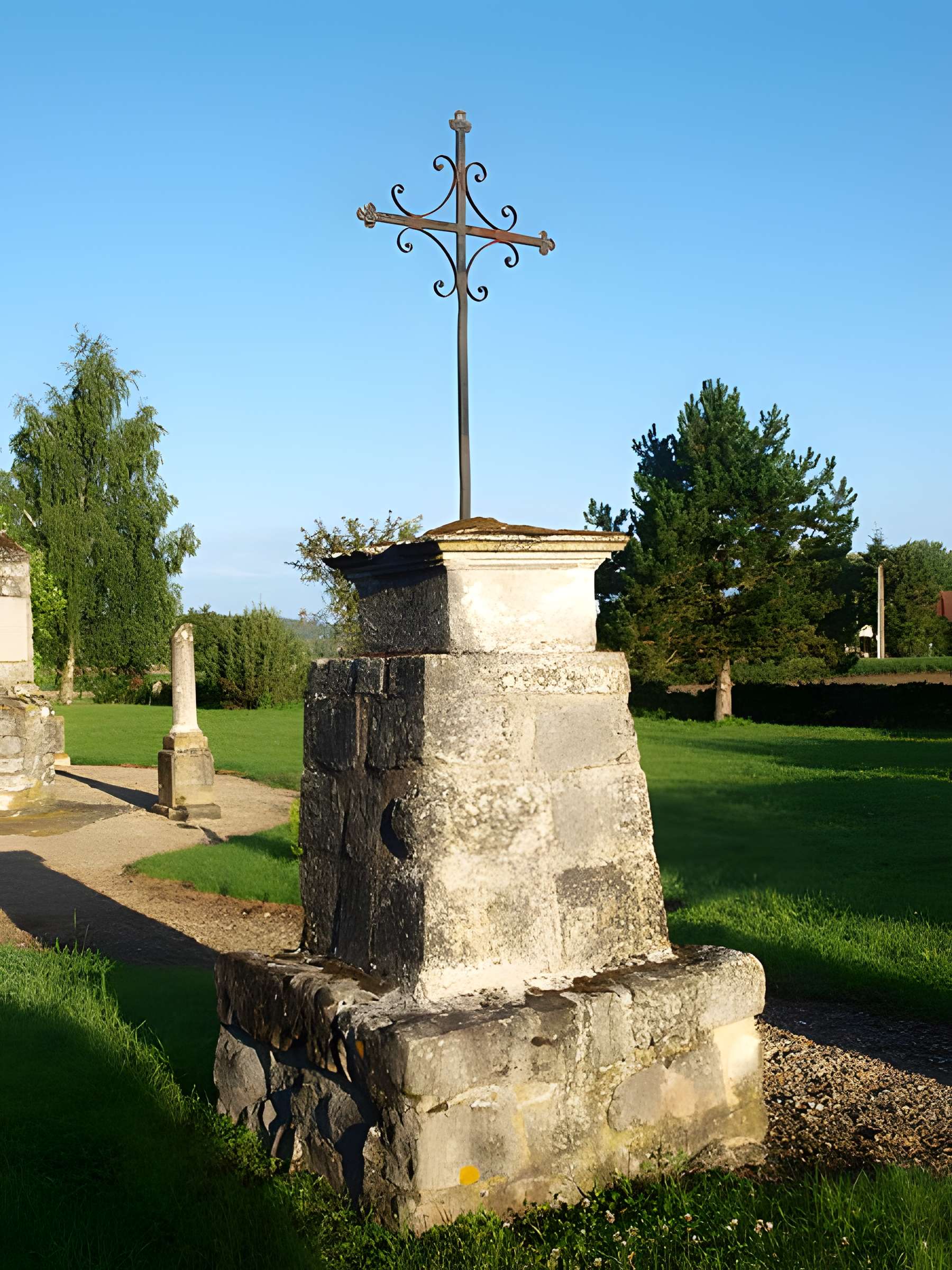 Cimetière désaffecté