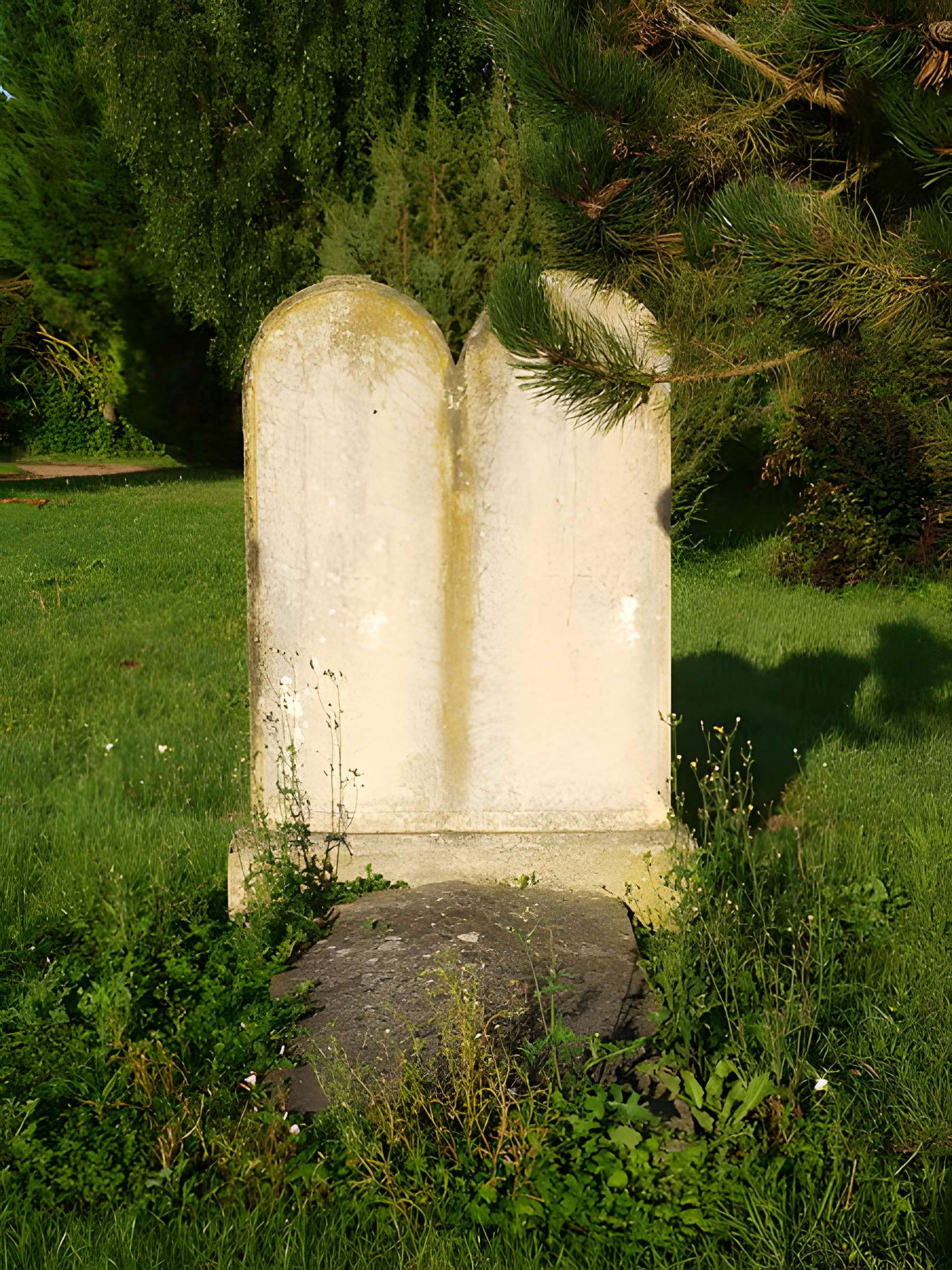Cimetière désaffecté