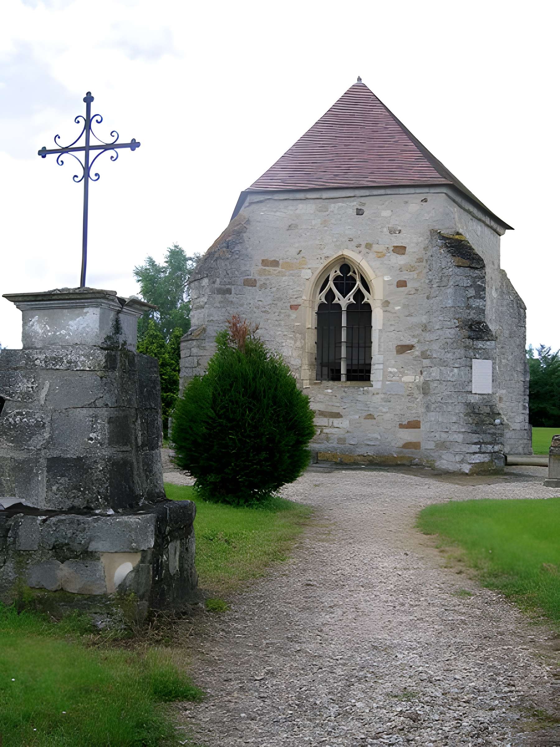 Cimetière désaffecté