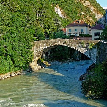 Pont Vieux de Cluses