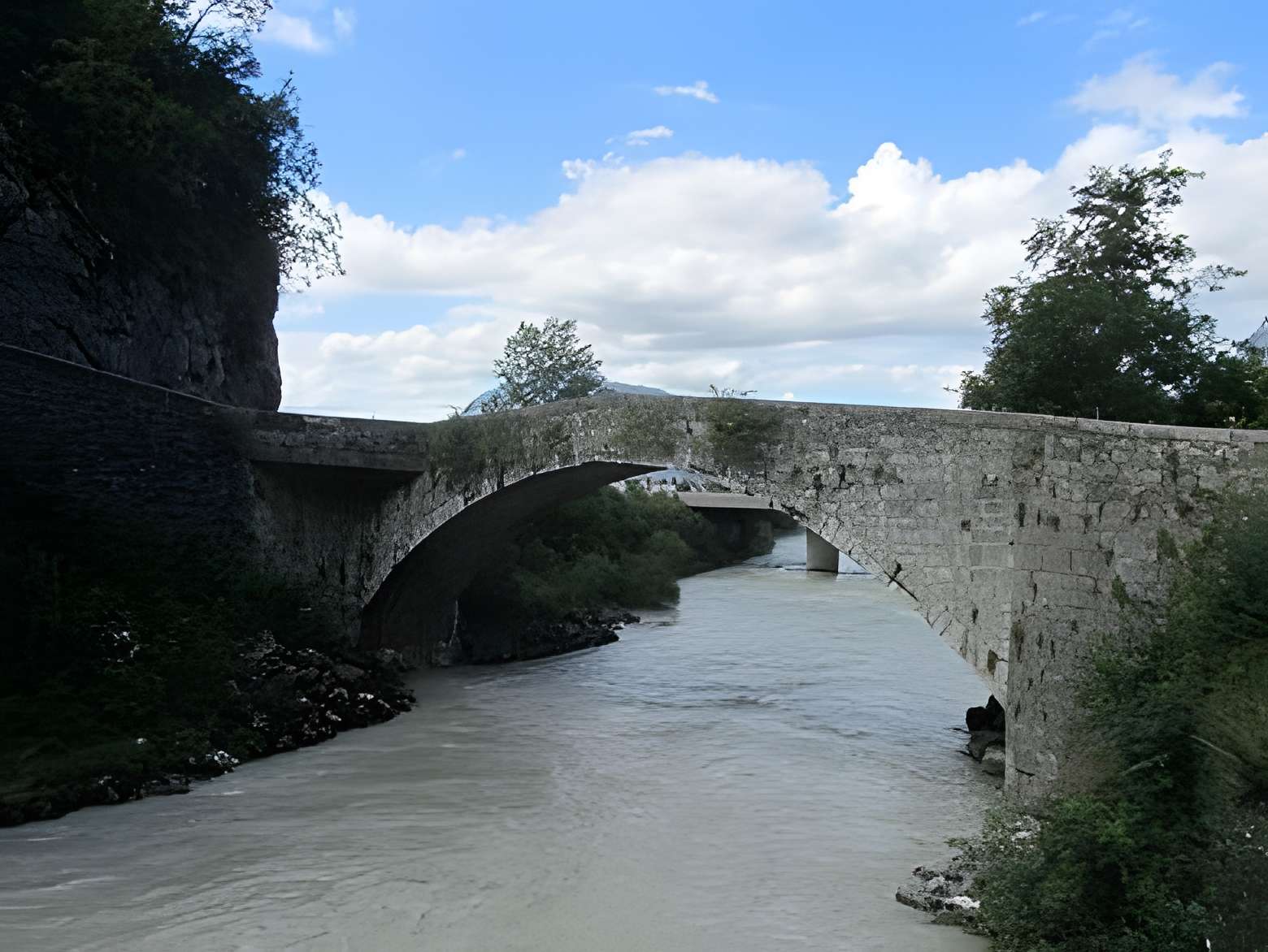 Pont Vieux de Cluses 