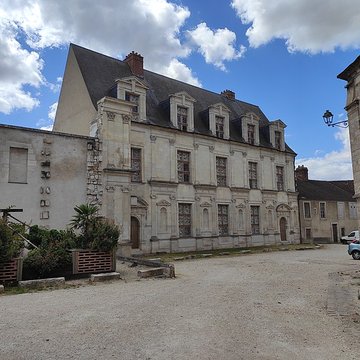 Ancien château des Comtes de Gondi