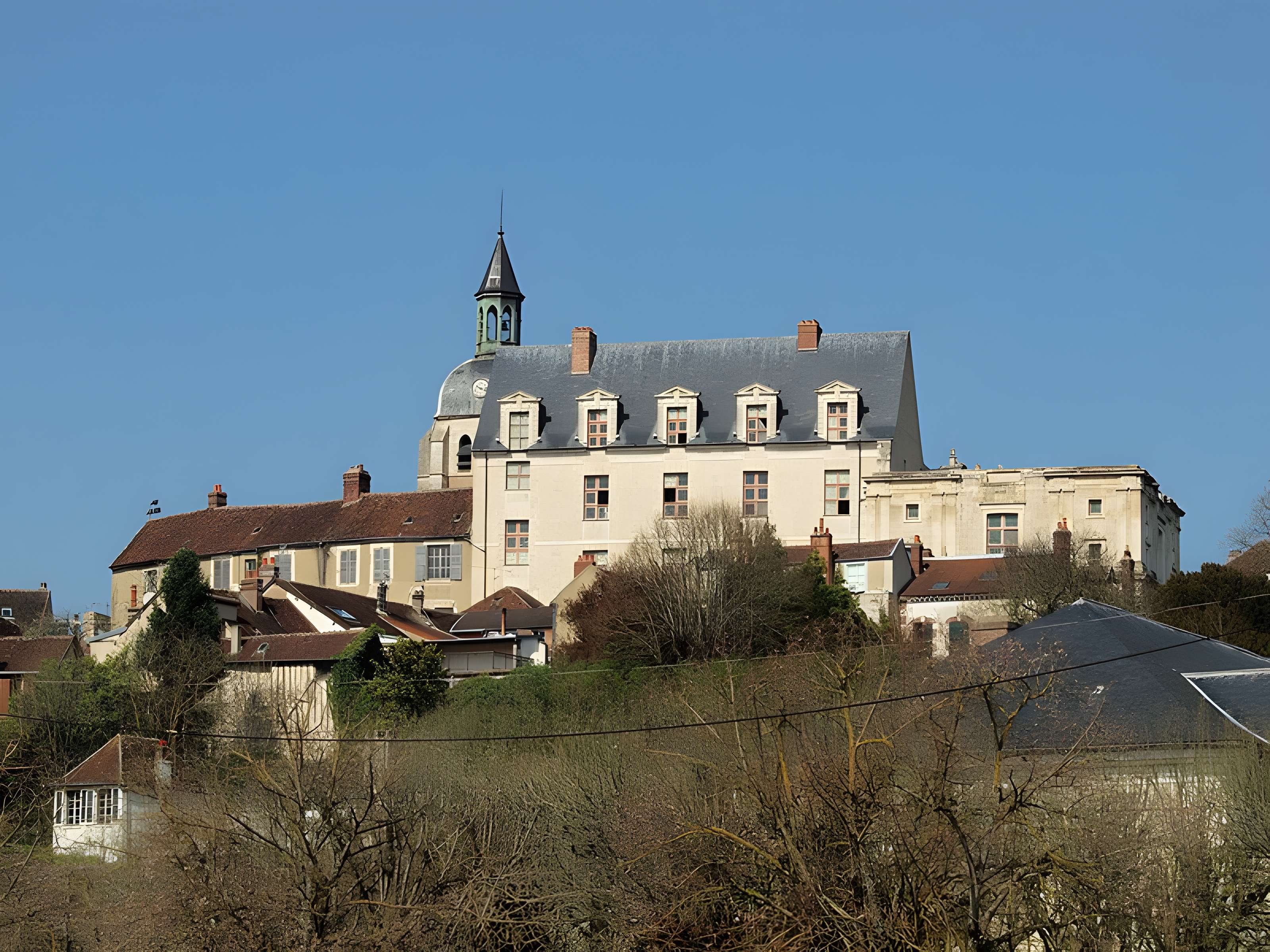 Ancien château des Comtes de Gondi