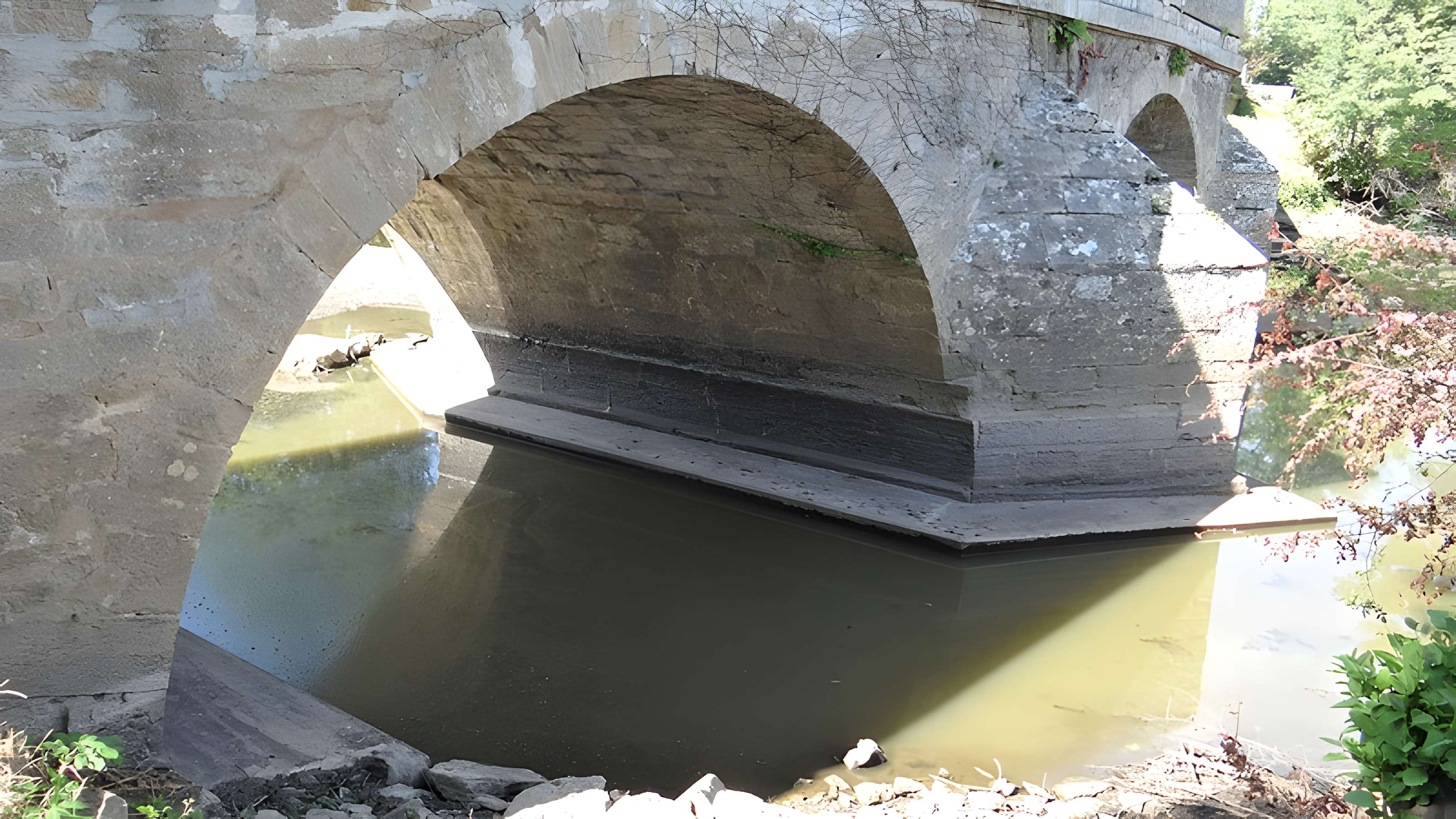 Pont sur le Serein