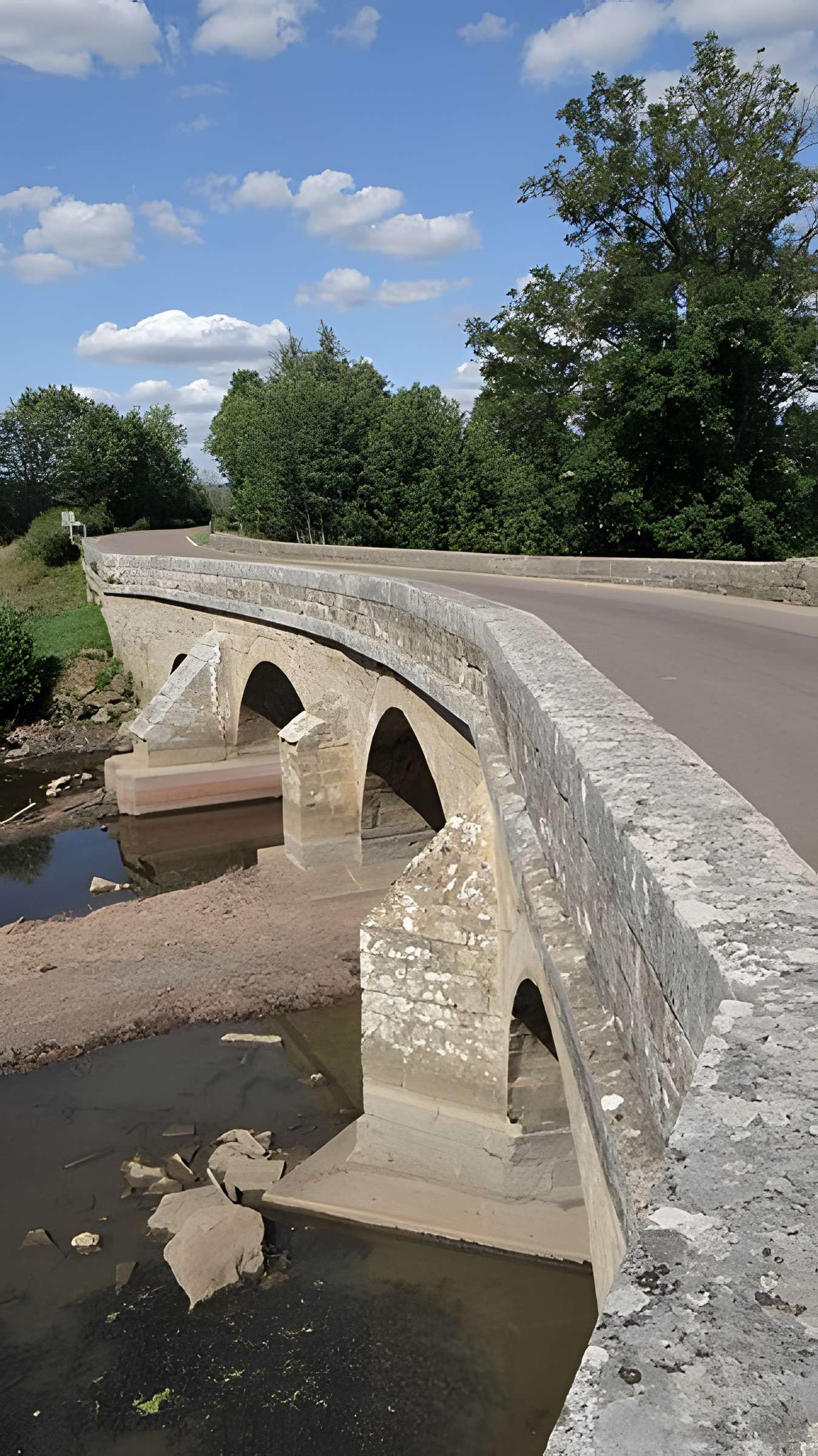 Pont sur le Serein