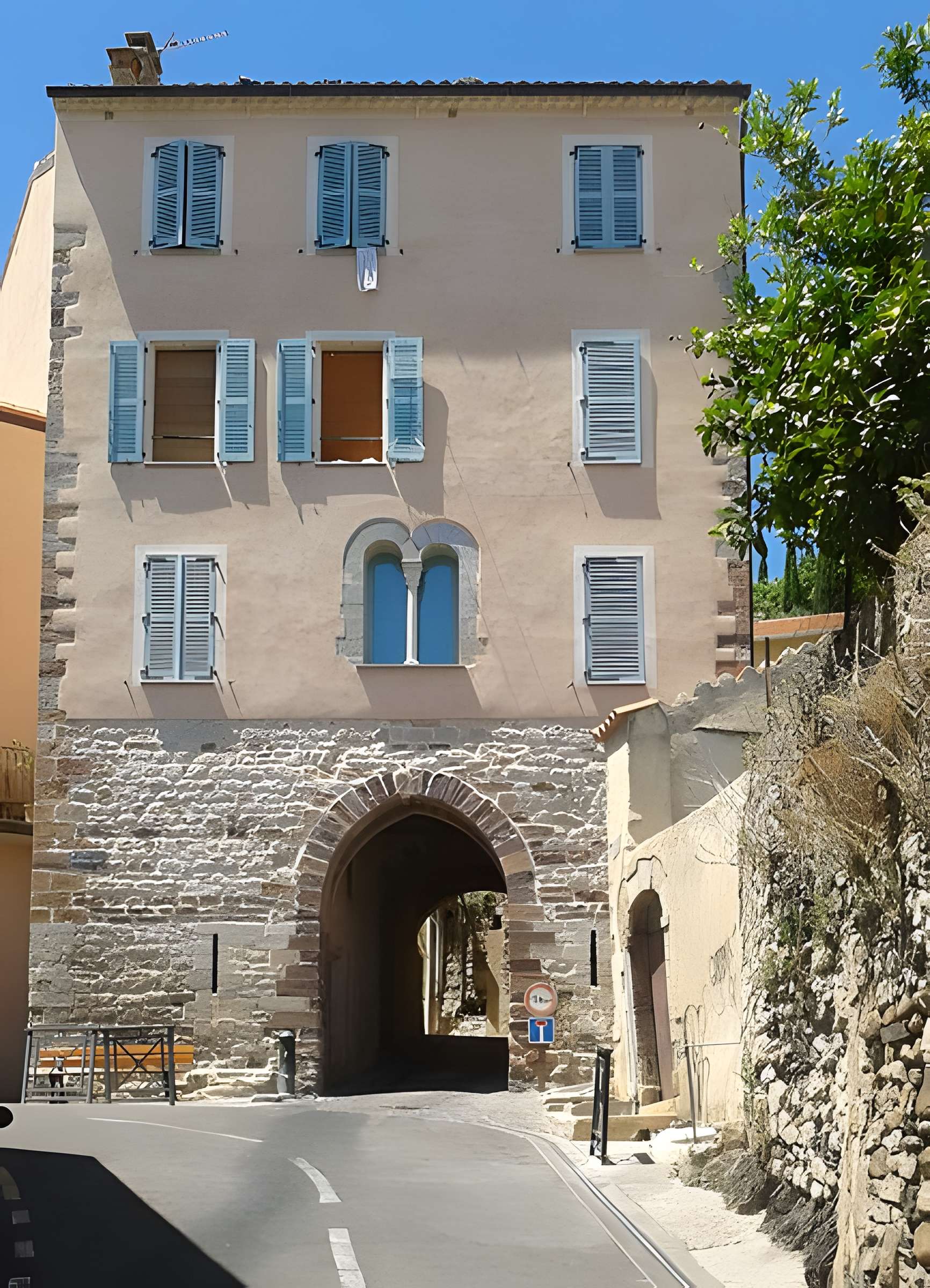 Porte de Baruc à Hyères 