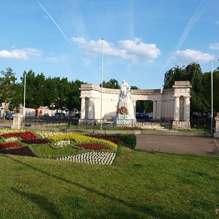Photo de Monument aux morts de larrondissement de Sens