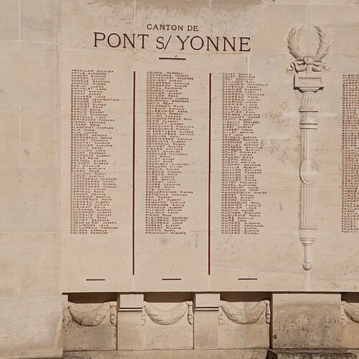 Photo de Monument aux morts de larrondissement de Sens