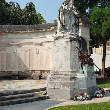 Monument aux morts de larrondissement de Sens