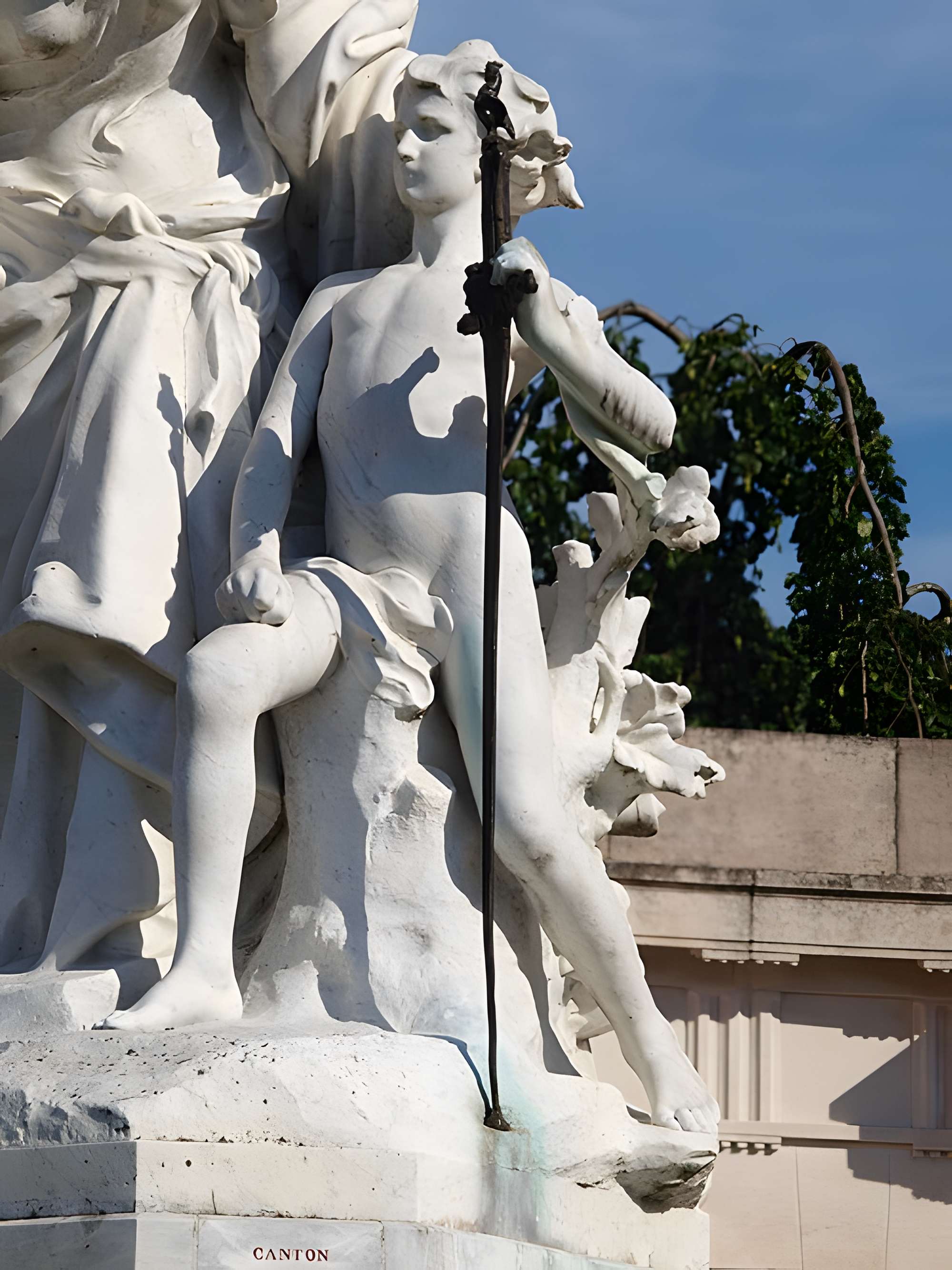 Monument aux morts de l'arrondissement de Sens