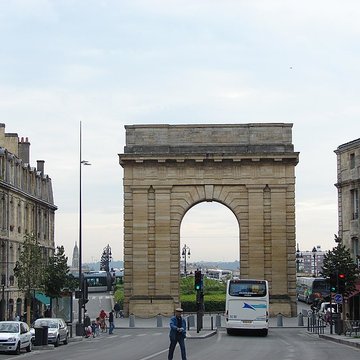 Porte de Bourgogne à Bordeaux