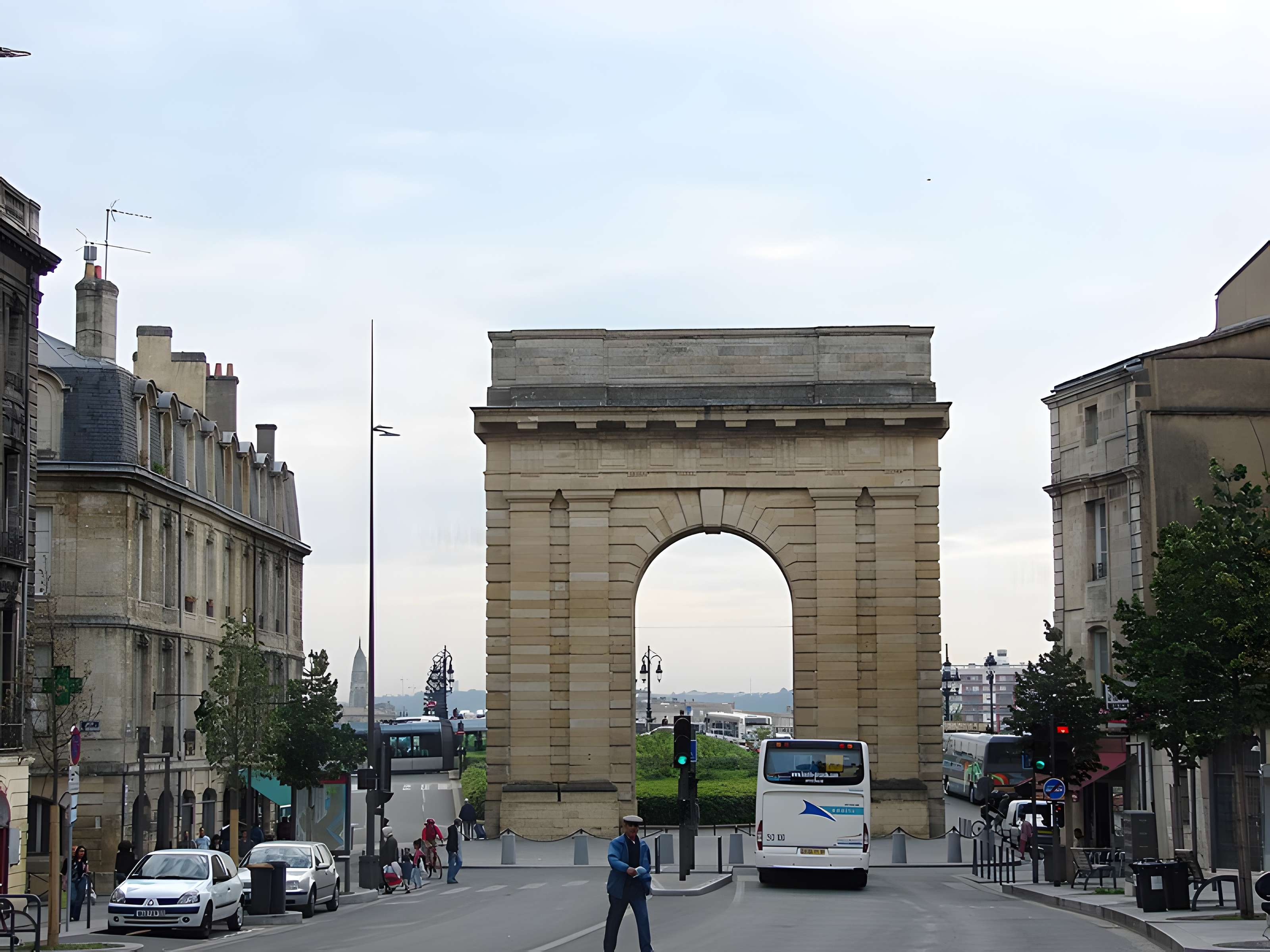 Porte de Bourgogne à Bordeaux
