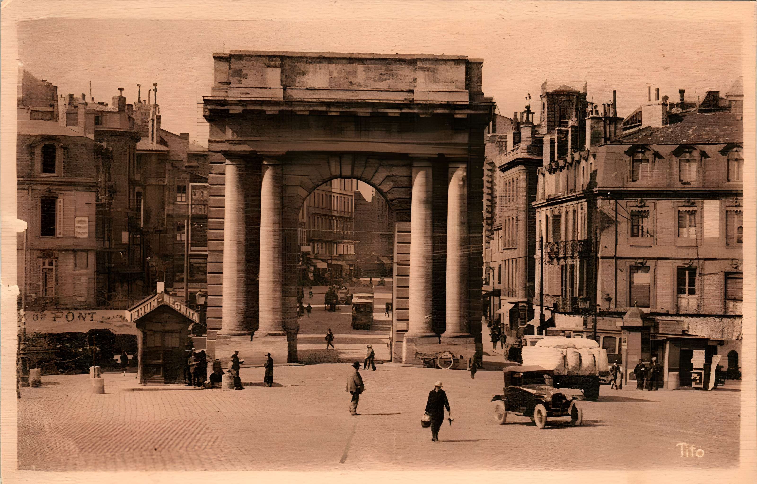 Porte de Bourgogne à Bordeaux