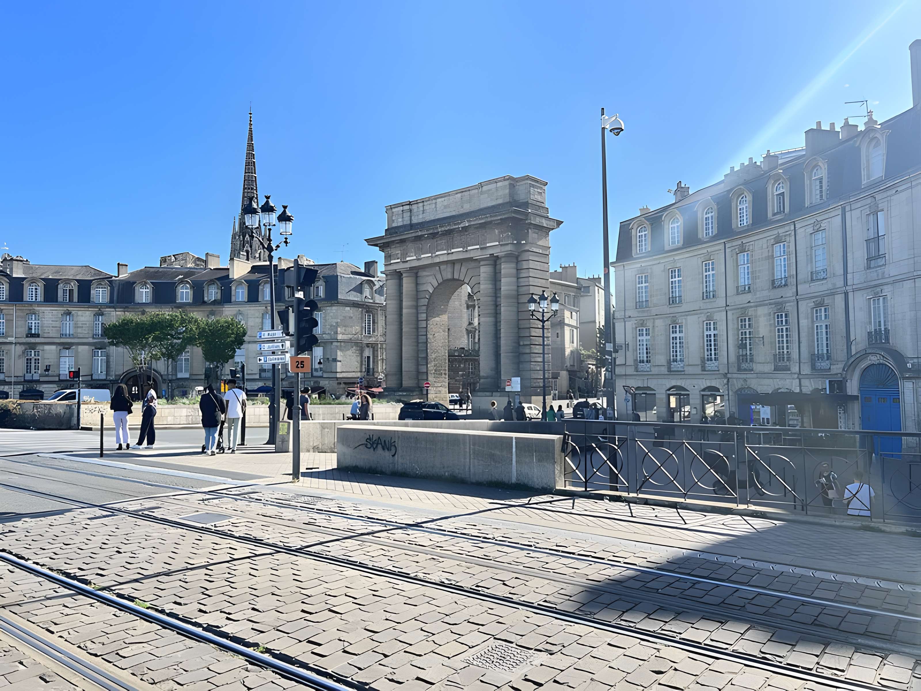 Porte de Bourgogne à Bordeaux